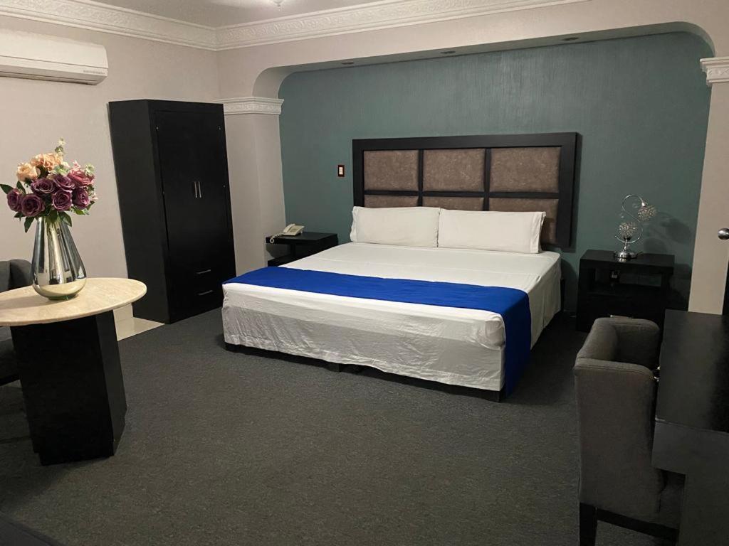 Hotel Real De La Barca ภายนอก รูปภาพ